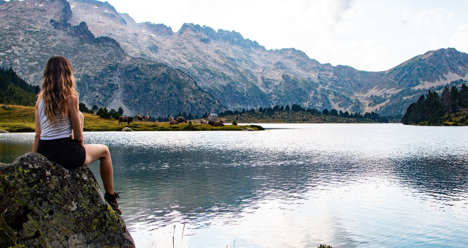 Léna Bouillé - Sophrologue Pau - lac et montagnes